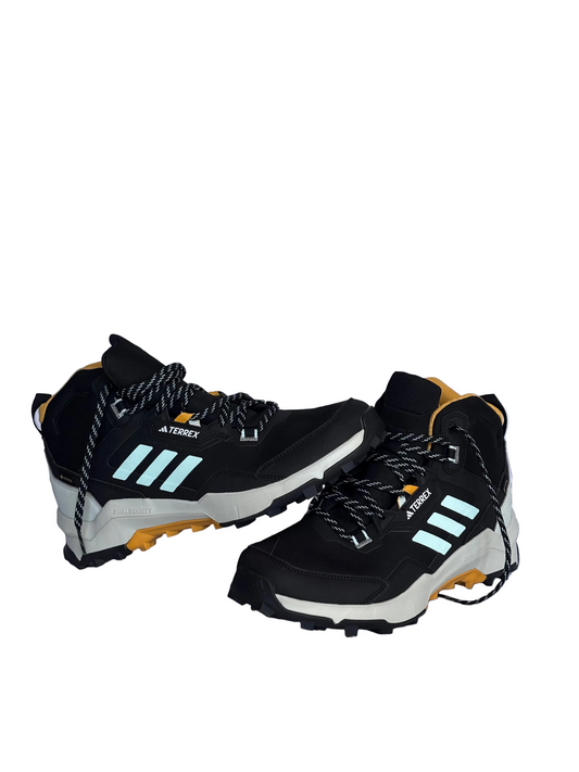 Tenis Terrex Adidas